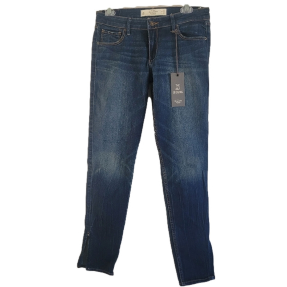 Abercrombie & Fitch Blue Jean Jegging Size 8R NWT